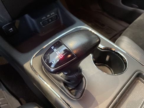 Used 2018 Dodge Durango GT w/ Blacktop Package AWD/4WD image 29