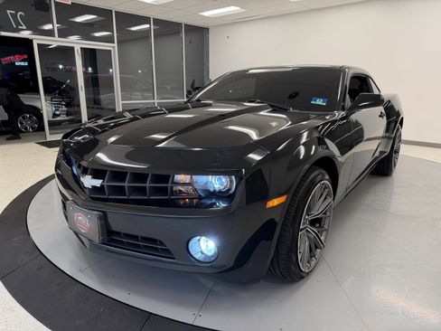 Used 2010 Chevrolet Camaro LS image 50