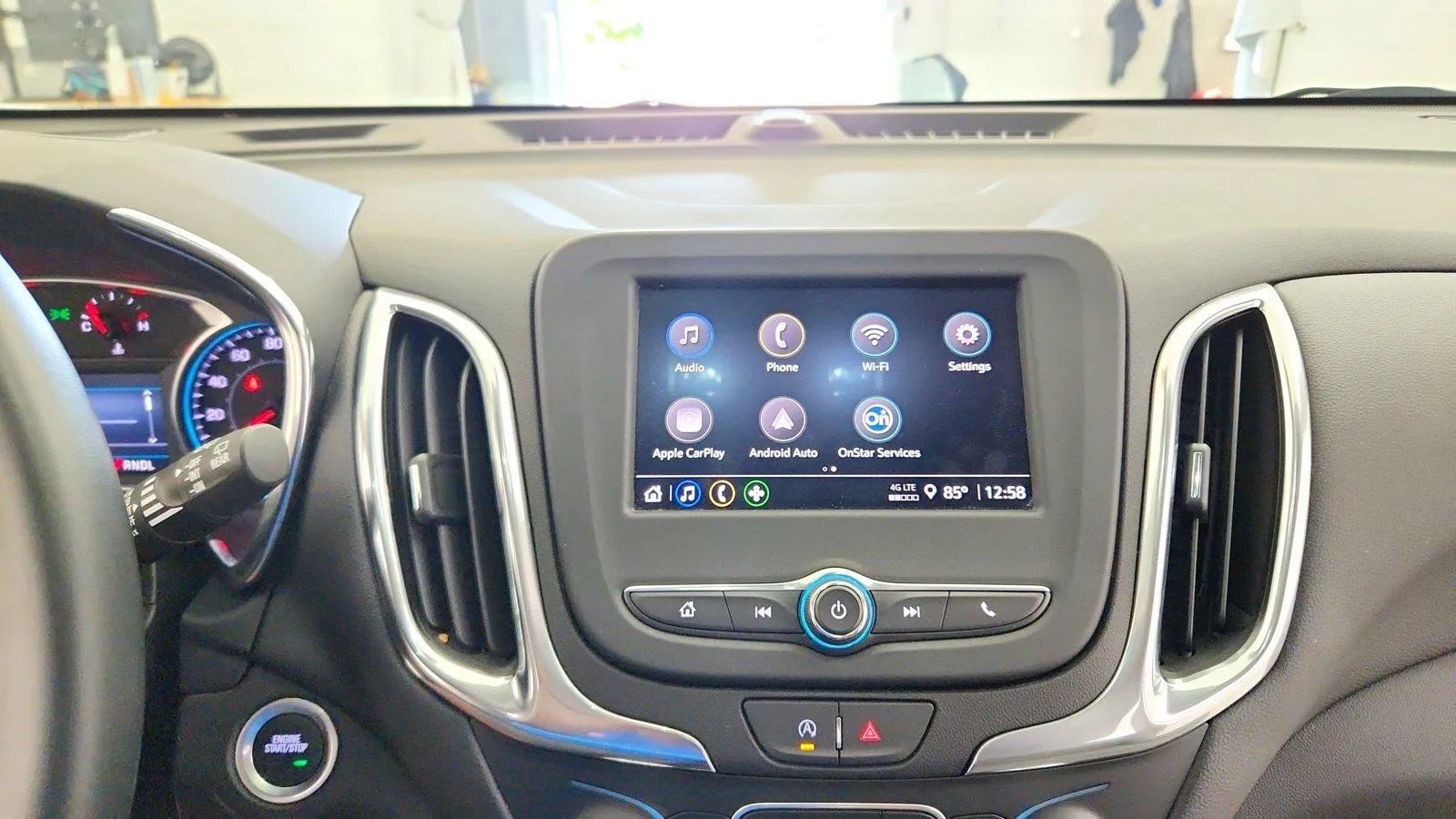 Used 2024 Chevrolet Equinox LT w/ LPO, Cargo Package FWD image 17