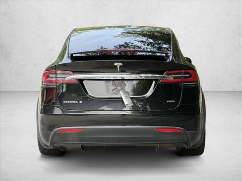 Used 2018 Tesla Model X 75D AWD/4WD image 7