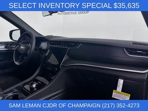 New 2025 Jeep Grand Cherokee Altitude image 27