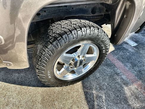 Used 2012 GMC Sierra 2500 SLE w/ SLE Preferred Package image 12