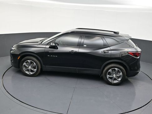 Used 2024 Chevrolet Blazer LT FWD image 14