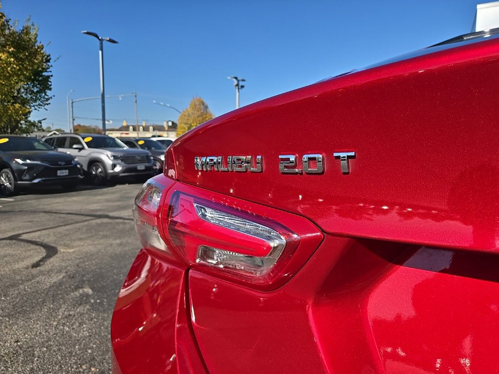 Used 2019 Chevrolet Malibu Premier w/ Sun and Wheel Package FWD image 10