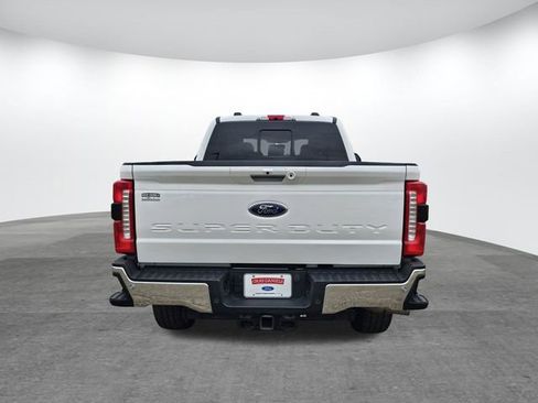 Used 2024 Ford F250 Lariat w/ Chrome Package image 5