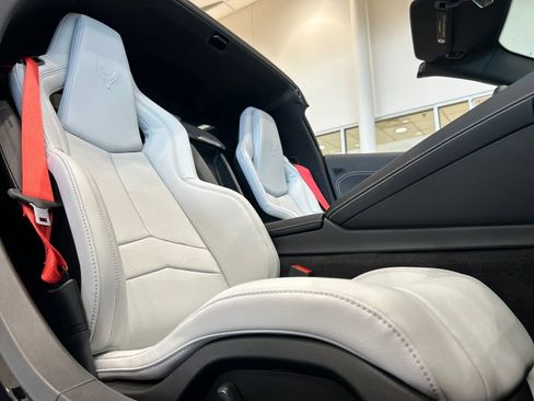 Used 2025 Chevrolet Corvette Z06 RWD image 29