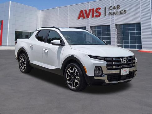 Used 2025 Hyundai Santa Cruz Limited AWD/4WD image 3