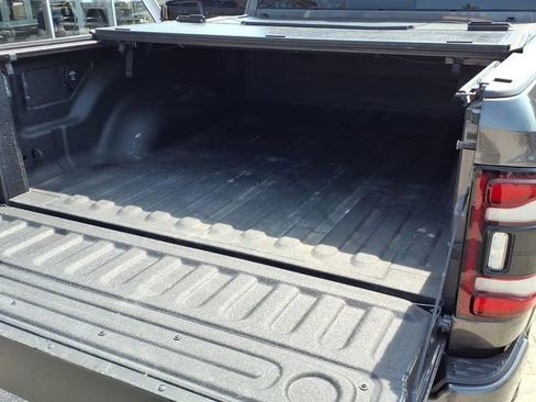Used 2022 RAM 2500 Laramie w/ Night Edition AWD/4WD image 7