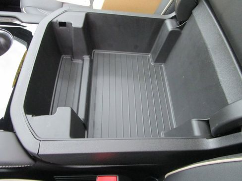 New 2026 GMC Yukon Elevation w/ Elevation Premium Package RWD image 44