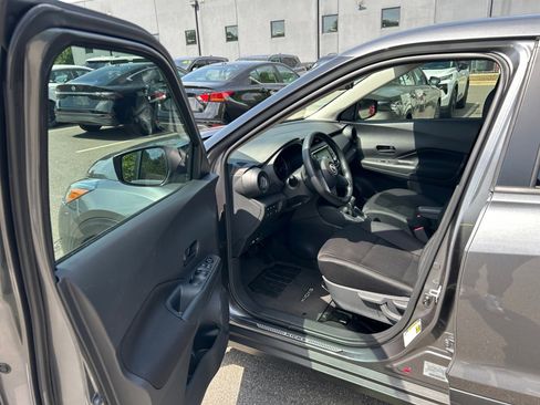 Used 2025 Nissan Kicks Play S FWD image 34
