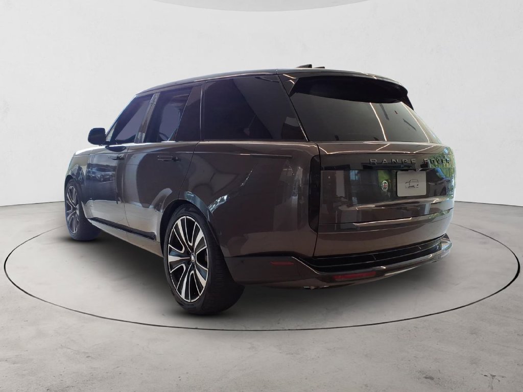 New 2025 Land Rover Range Rover SE AWD/4WD image 7
