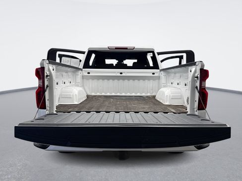 Used 2022 Chevrolet Silverado 1500 Custom AWD/4WD image 18