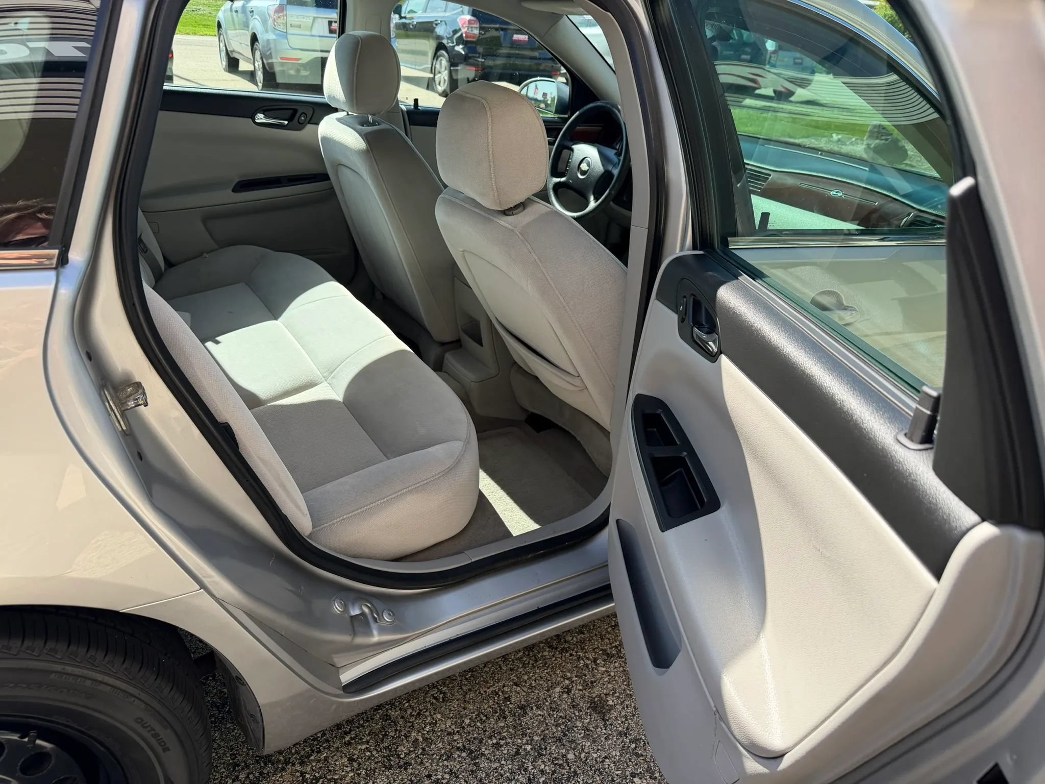 Used 2008 Chevrolet Impala LS FWD image 16