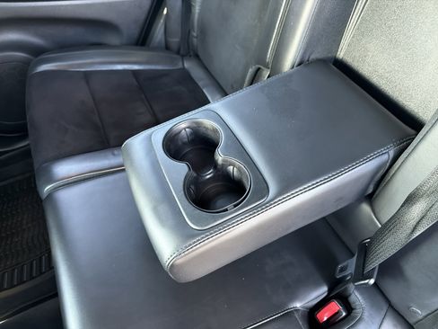 Used 2018 Jeep Grand Cherokee Altitude image 14