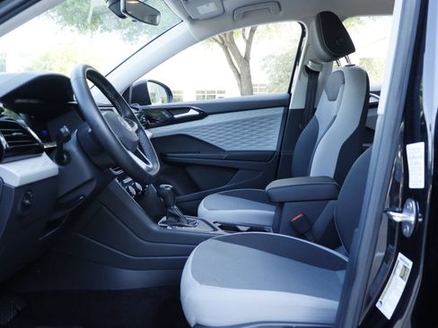 Certified 2023 Volkswagen Taos S FWD image 9