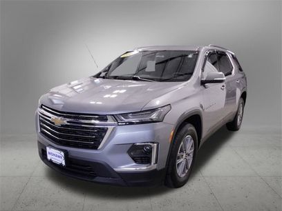 Used 2023 Chevrolet Traverse LT