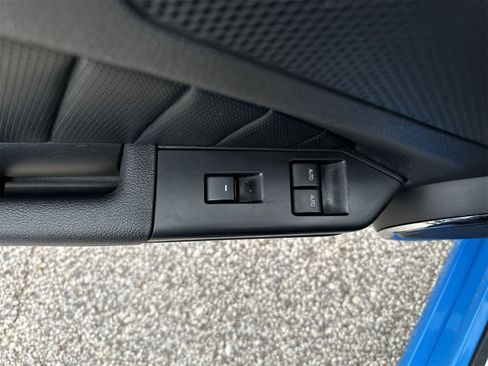 Used 2013 Ford Mustang GT Premium image 7