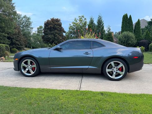 Used 2011 Chevrolet Camaro SS w/ RS Package RWD image 9
