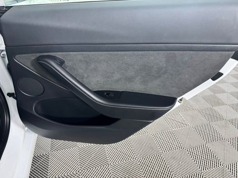 Used 2023 Tesla Model 3 Standard Range image 21