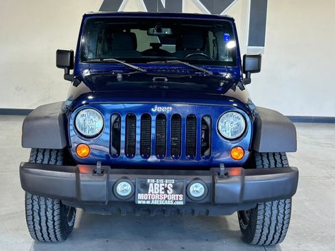 Used 2013 Jeep Wrangler Unlimited Sport AWD/4WD image 3