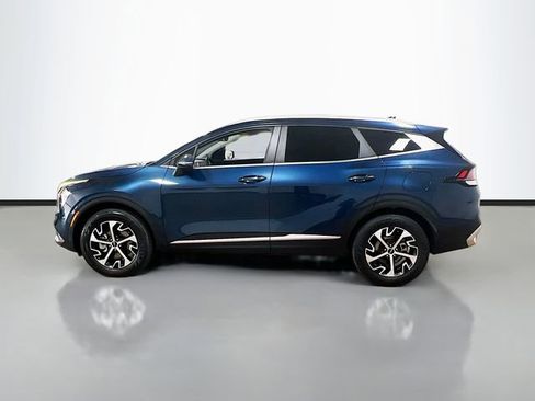 Used 2023 Kia Sportage EX image 4