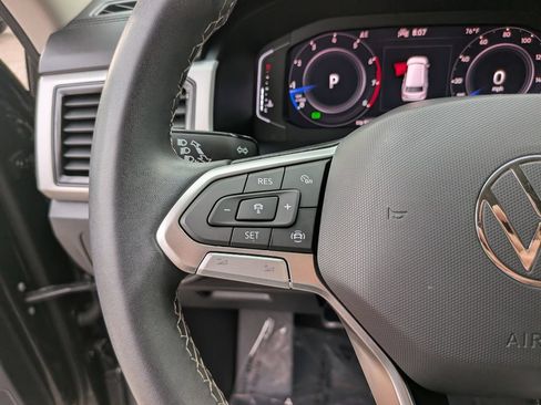 Certified 2023 Volkswagen Atlas SE FWD image 27