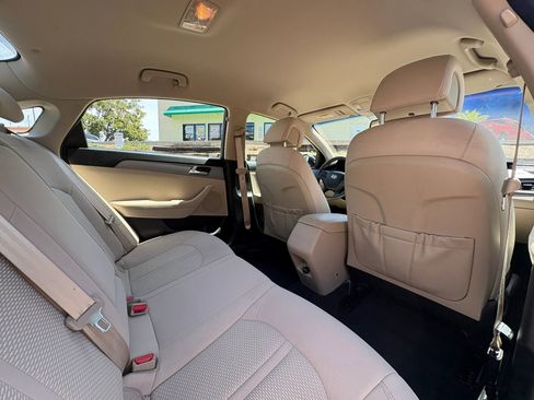 Used 2016 Hyundai Sonata SE image 14