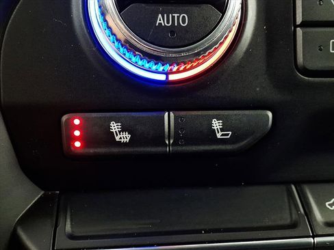 Used 2021 GMC Sierra 2500 SLE w/ SLE Convenience Package image 5