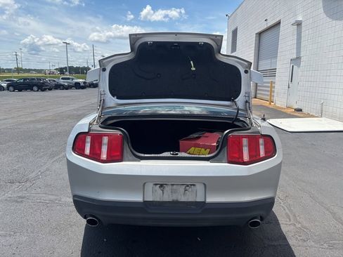 Used 2010 Ford Mustang GT Premium RWD image 27