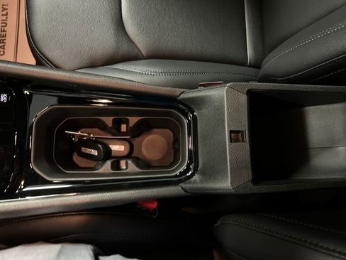 New 2026 Jeep Compass Limited image 19