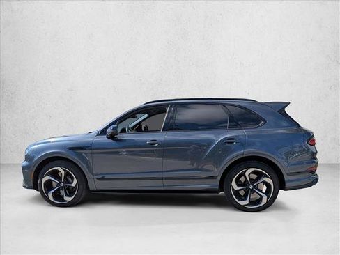 Used 2022 Bentley Bentayga image 8