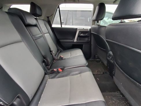 Used 2017 Toyota 4Runner SR5 Premium image 7