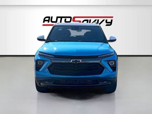 Used 2025 Chevrolet TrailBlazer ACTIV w/ Convenience Package FWD image 2