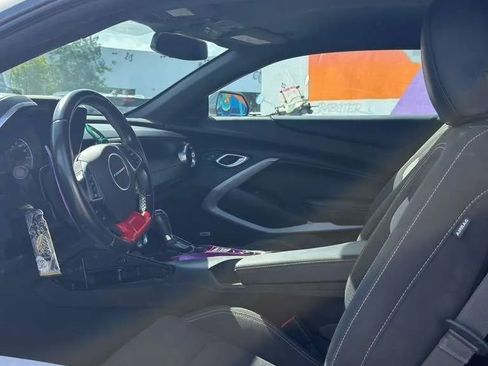 Used 2021 Chevrolet Camaro LT w/ Technology Package RWD image 12