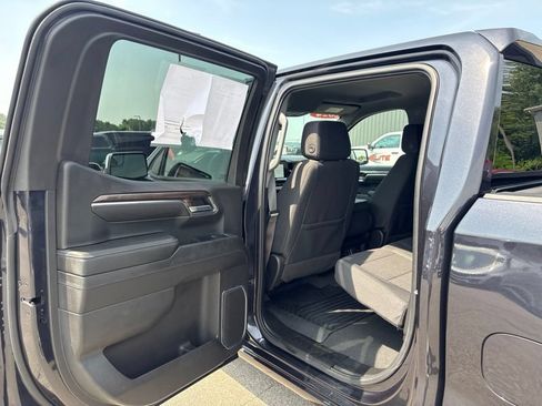 Used 2024 Chevrolet Silverado 1500 LT AWD/4WD image 11