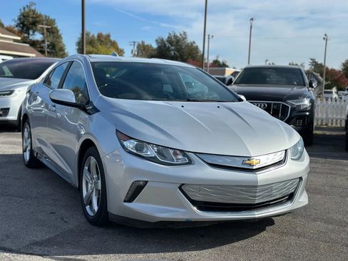 Used 2017 Chevrolet Volt LT image 4