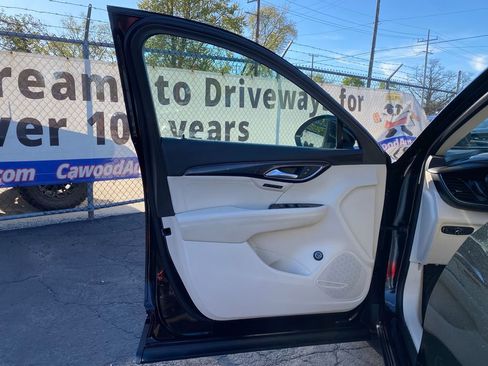 Used 2021 Buick Envision Essence AWD/4WD image 13