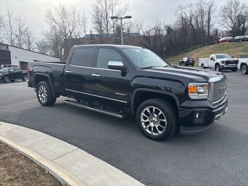 Used 2014 GMC Sierra 1500 Denali w/ Driver Alert Package image 3