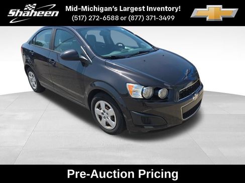 Used 2014 Chevrolet Sonic LS FWD image 2