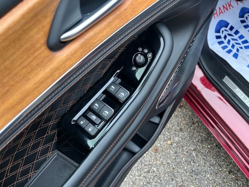 Used 2023 Jeep Grand Cherokee Summit image 13