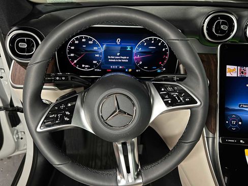 Certified 2026 Mercedes-Benz GLC 300 4MATIC image 27