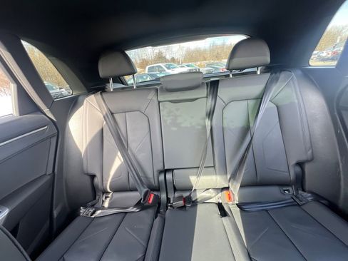 Used 2025 Audi Q3 2.0T Premium image 29