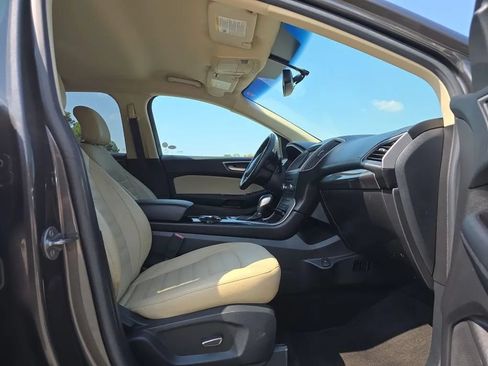 Used 2017 Ford Edge SEL w/ Equipment Group 201A FWD image 48