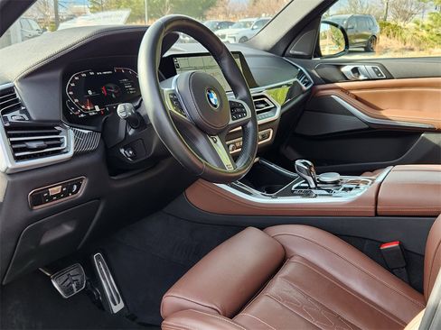 Used 2023 BMW X5 M50i w/ Climate Comfort Package image 7