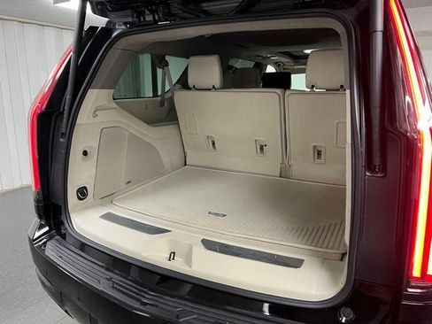 Used 2025 Cadillac Escalade ESV Sport Platinum w/ LPO, ONYX Package AWD/4WD image 20