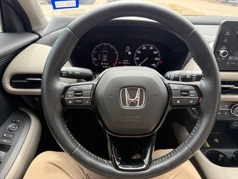Used 2023 Honda HR-V EX-L image 11