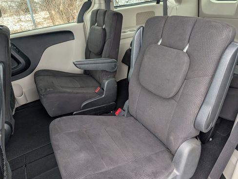 Used 2011 Dodge Grand Caravan Crew image 16