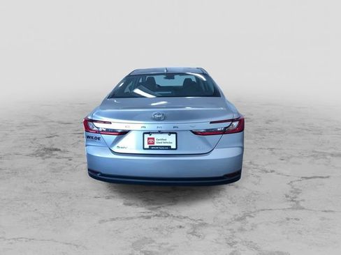 Certified 2025 Toyota Camry LE image 9