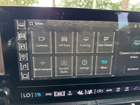 Used 2024 GMC Hummer EV 3X w/ Extreme Off-Road Package AWD/4WD image 36