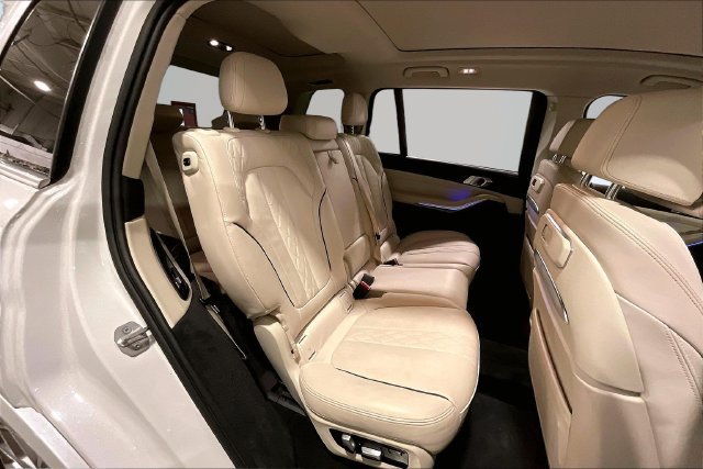 Used 2024 BMW X7 xDrive40i w/ Premium Package AWD/4WD image 29
